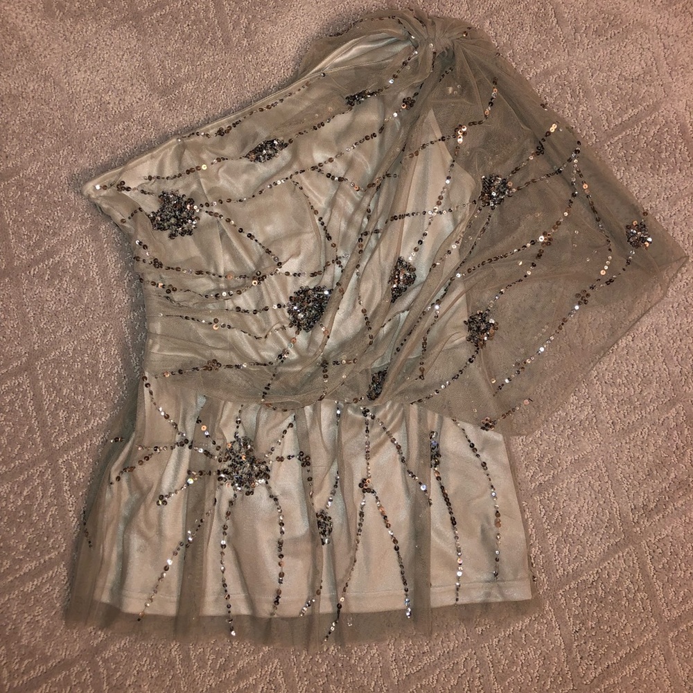 Adrianna Papell gorgeous one shoulder beaded top